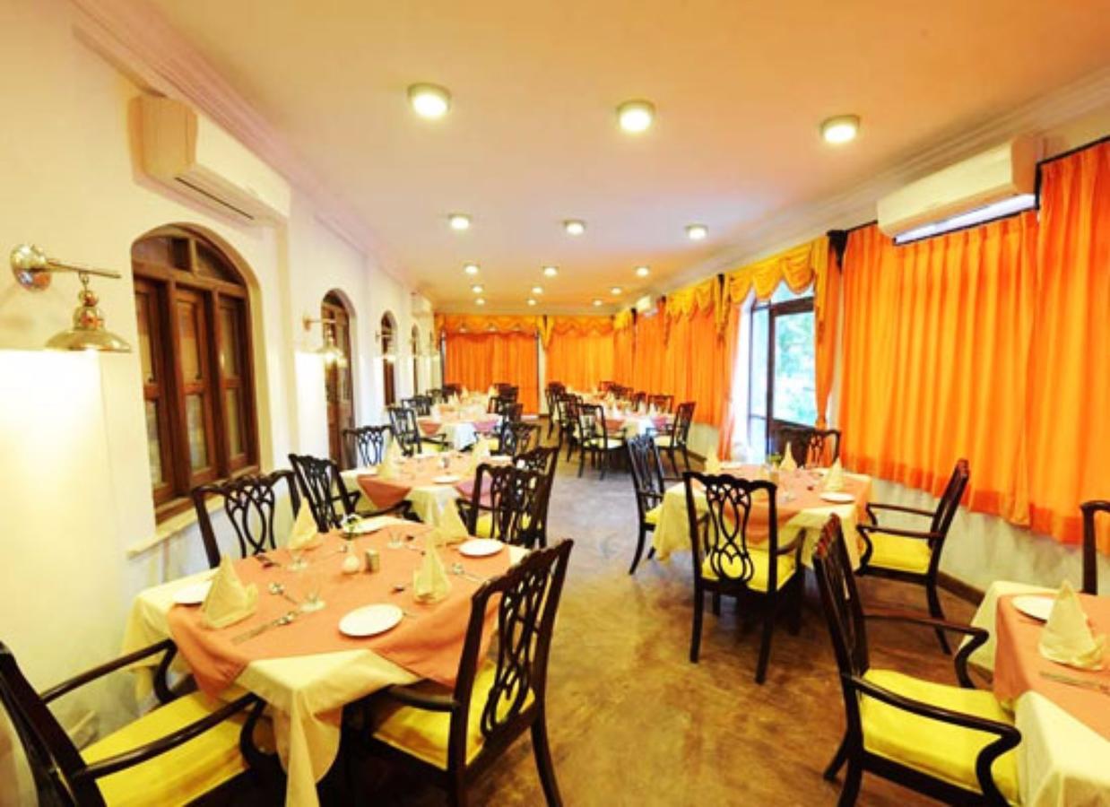 Atulya Fort Khejarla Ngoại thất bức ảnh