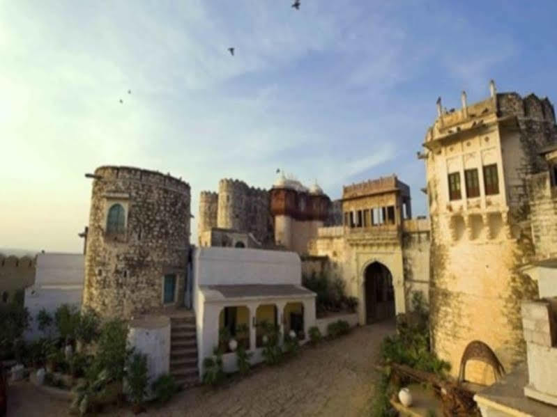 Atulya Fort Khejarla Ngoại thất bức ảnh
